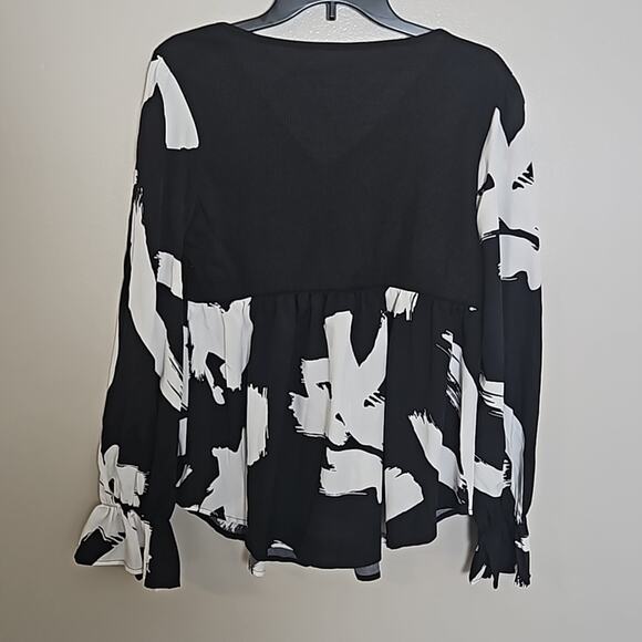 Flounce Sleeve V Neck Peplum Top Sz Large - Picture 7 of 9